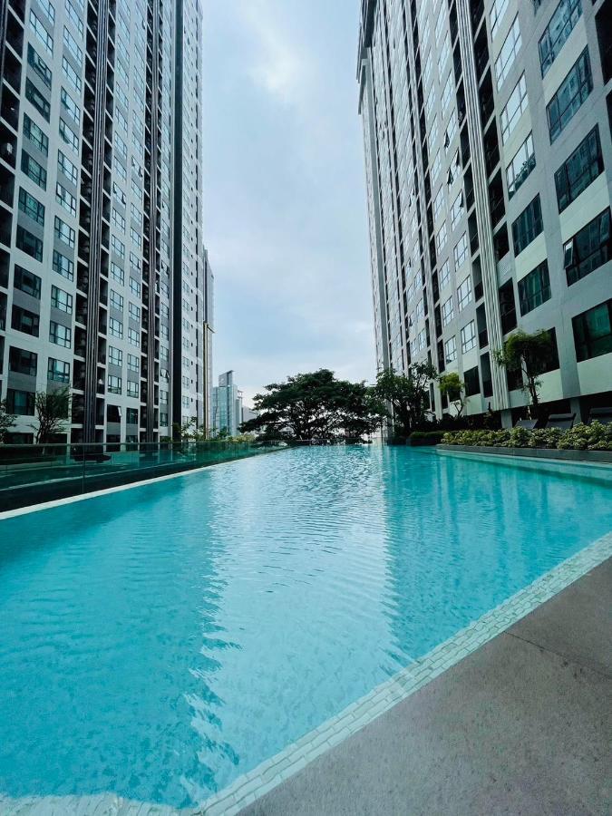 The Base Central Pattaya 2 Bed 2 Bath By Numam Exterior foto